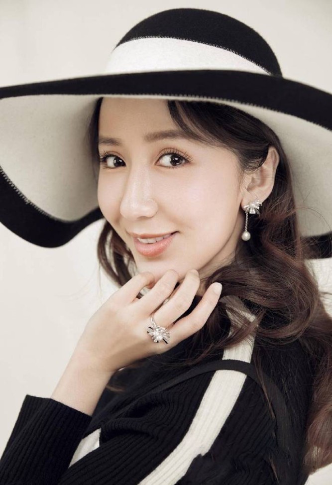 民国风味,精致的娄艺潇