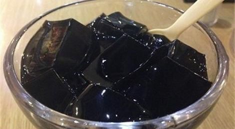 假如世上只剩下这5种黑色食物,如果第5种被抢光,你会怎么吃哪个