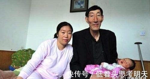 看病|中国巨人鲍喜顺:12年前不顾医生忠告执意生下一子,现在怎样