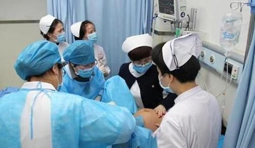 宝妈|孩子出生自带“金钟罩”,护士连连道喜,产妇:我生了个哪吒?