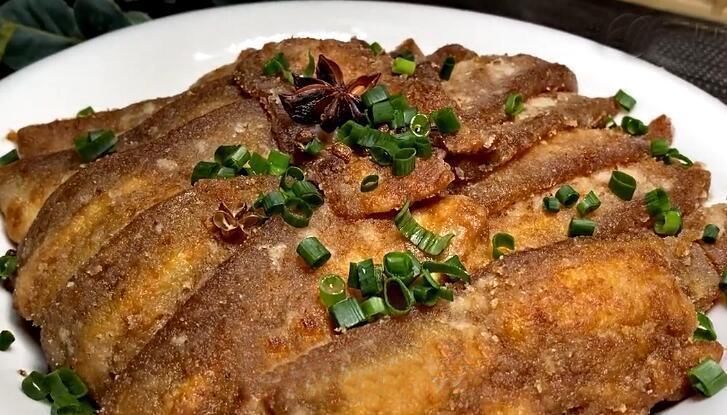 解馋|农村大席的压轴菜,不炒不炖,简单一蒸美味解馋,用来待客超有面