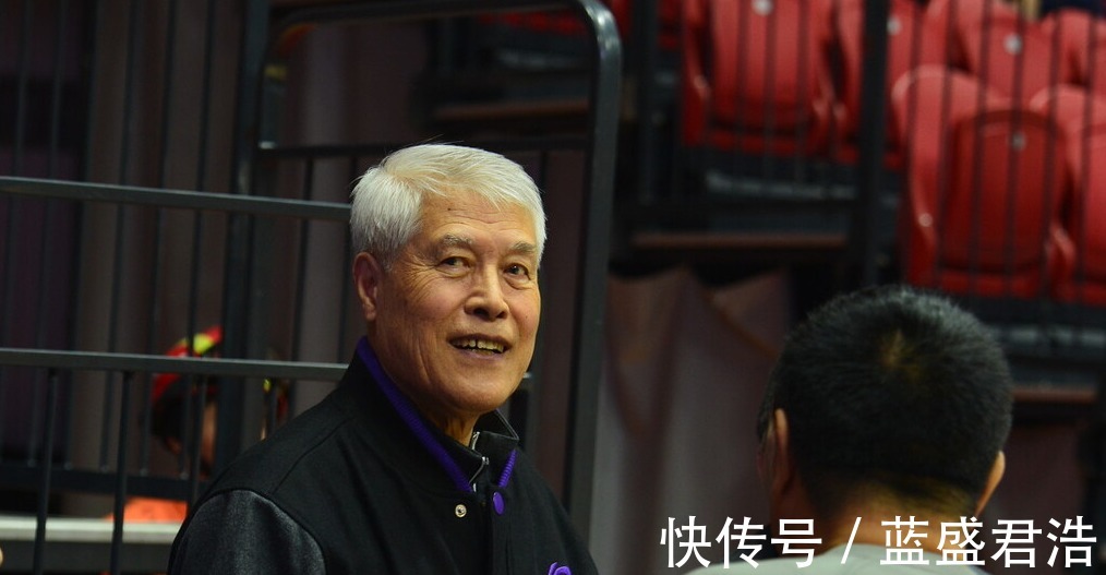 吉林男篮|辽宁男篮遇重大变数,杨鸣孤掌难鸣,第二阶段比赛挑战与机遇并存!