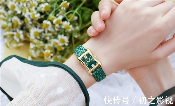 锆石 继迈格朗锆石贝母表后,小碎花的终极适配也来了