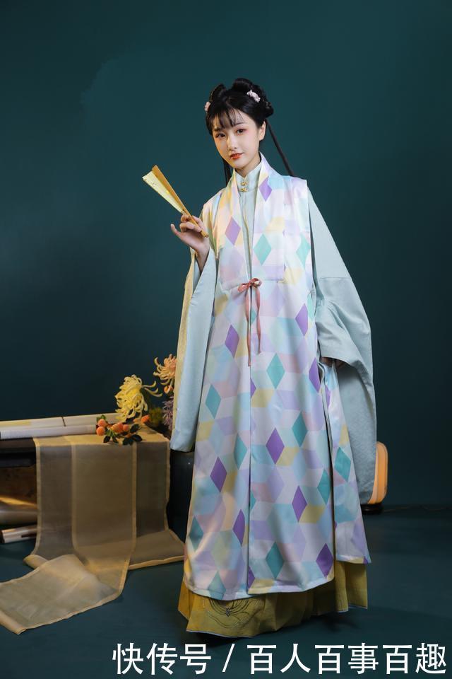 明制汉服|秋天该选什么形制的汉服选这4套“明制”准没错,优雅又华丽