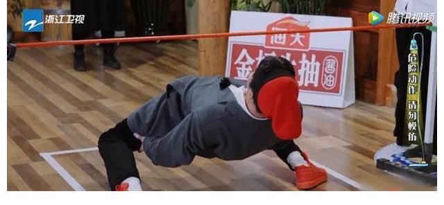 杨洋在节目中释放天性，逐渐腾化，原来你才是综艺界的黑马