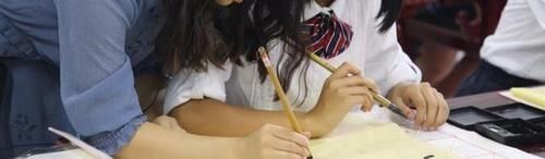 高中生|高中生写字每笔都宁折不弯,自创栅栏字体,老师:容嬷嬷附体了