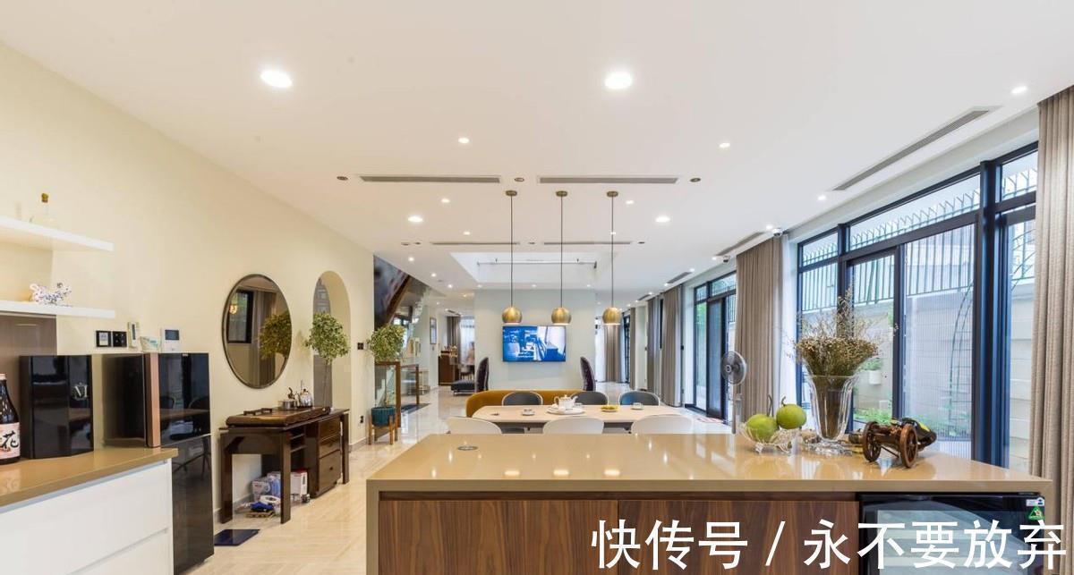 花园|父母理想豪宅来了!300㎡带电梯带花园,露台还能种菜棒极了