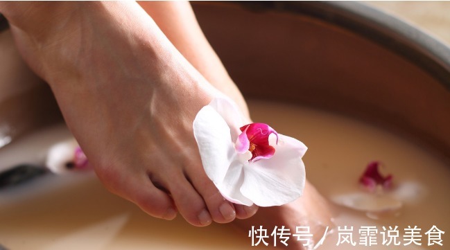 按摩|建议中老年人注意2个“养生黄金期”,一个是睡前,一个是饭后