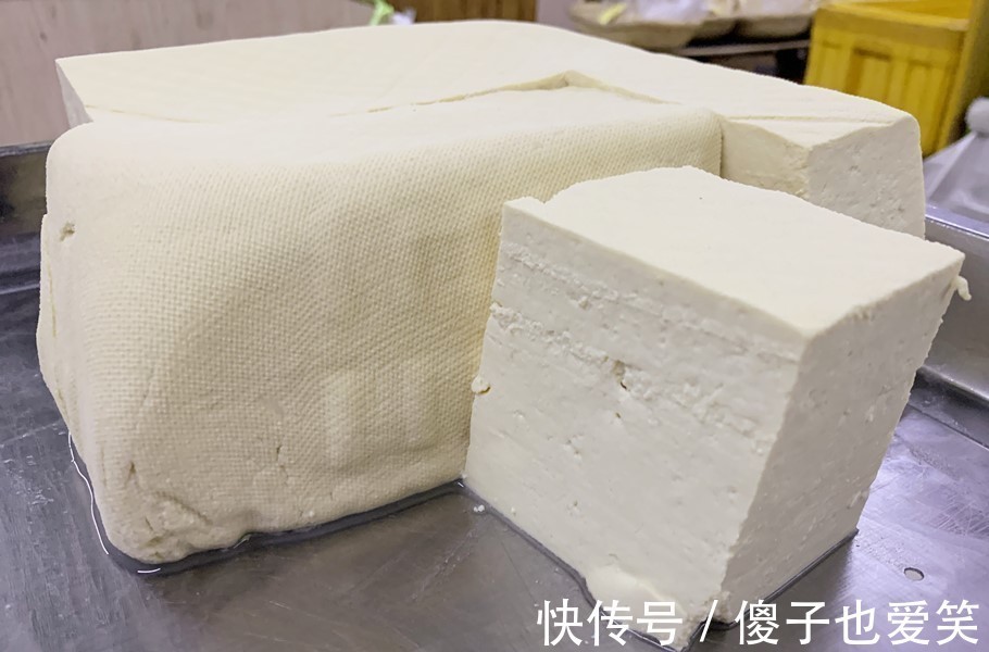 豆腐和此菜是绝配，冬天要常吃，每次炖一锅，好吃到连汤汁都不剩