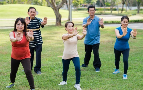 脑梗|61岁阿姨只吃素不吃肉突发脑梗？降脂2误区莫再犯，血脂稳吃3物