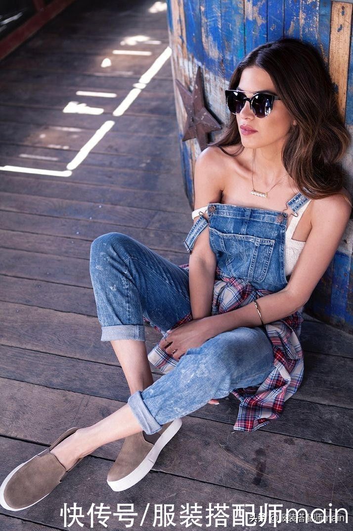 哪有什么完美身材,背带裤会搭比选对更重要