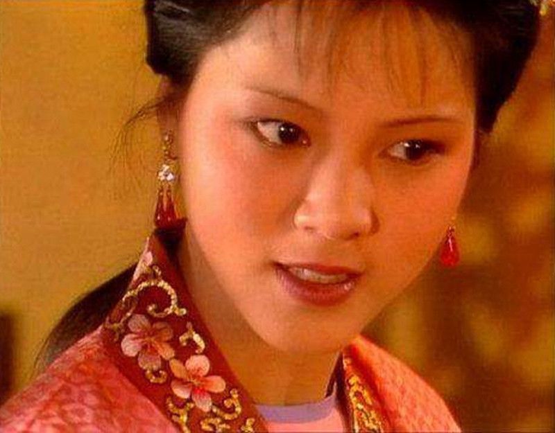 碧痕#红楼梦里,为什么袭人说好歹留着麝月,却没说好歹留下秋纹呢?