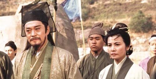 秘籍!同样是自宫,为何岳、林两人不及东方不败?金庸:差了关键一步