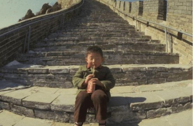 长城|42年前,中国首位在长城上喝可乐的男孩,如今过得怎样?