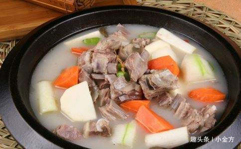 牛腩|身上藏着“生发穴”,每天按1按,白发没了,发量多了