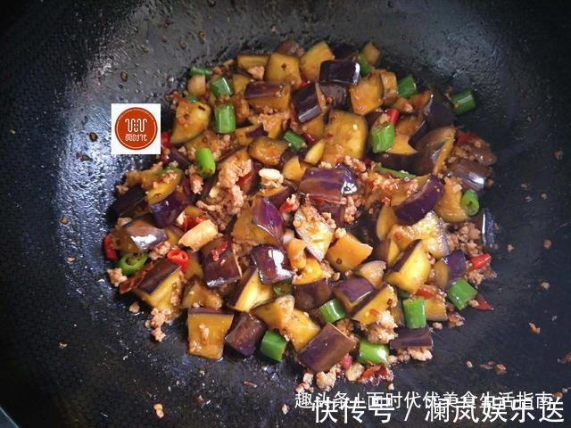 豆瓣酱|我做的烧茄子,不油炸更入味,隔天就做一次,孩子多吃一碗饭!