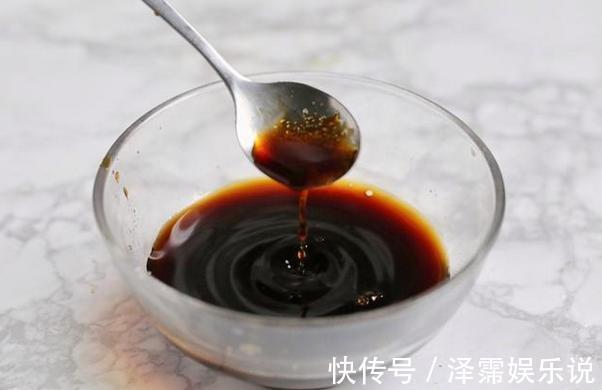 娃娃菜的高级吃法,蒜蓉粉丝不能少,几块钱做出硬菜既视感