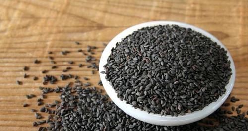 便秘的人,“晚餐”吃什么食物有助于早晨排便順暢正確答案來了