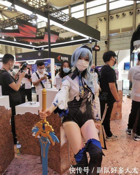 showgirl|2021CJ逛展第三日：ChinaJoy最美COS？看完我都流鼻血了