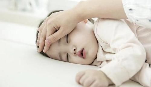 鸡蛋|宝宝感冒怎么办,鸡蛋究竟能不能吃?聪明宝妈早知道了