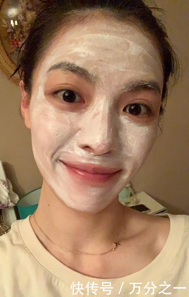 敏感肌|女生敷面膜时，尽量少犯这3个“错误”！不然毛孔容易变大！