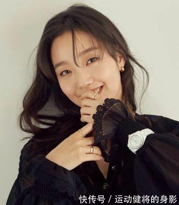 女孩|因为金靖,我对单眼皮女孩上头了