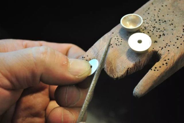 可拆|这件暗藏机关的项链,又变手链的可拆搭扣