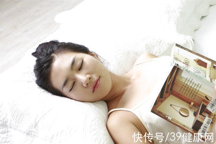 危害|熬夜危害大，到底几点睡算熬夜？提醒：做好4点，减少熬夜伤害