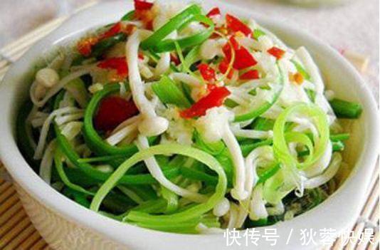 美食|美食推荐蒜苗拌金针菇,肉末四季豆丝煲,韭菜花炒拐肉的做法