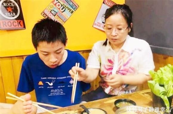 自闭症|16岁自闭症男孩手写“印刷体”,百万网友点赞,专家:没有灵气