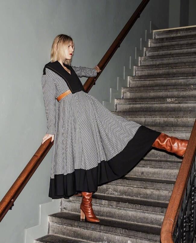 穿搭|阿姆斯特丹的飒爽干练的时髦感 她的每一套look的色彩搭配都很舒适