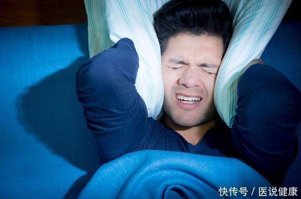 检查|中年男人,睡觉时若有这4种情况,身体或出问题了,需及时检查