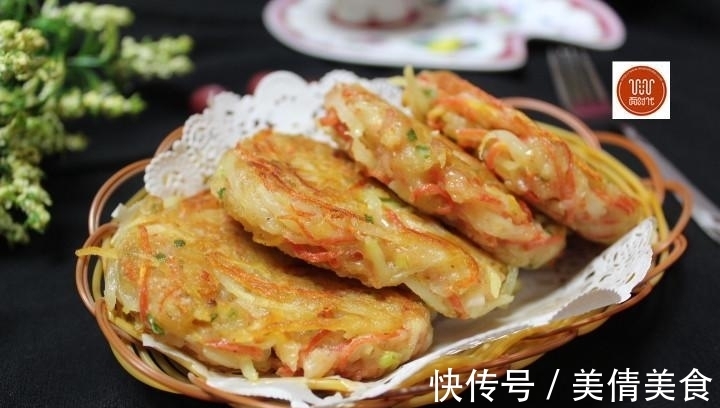 土豆|这样做的早餐饼，天天吃都不腻，做法真的好简单，早上多睡20分钟