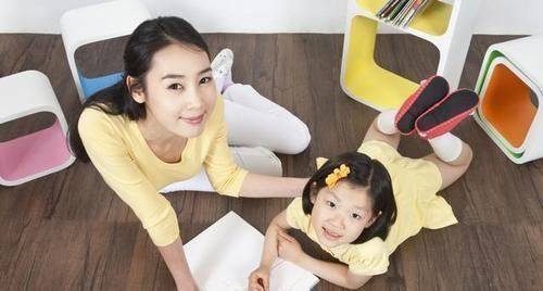 孩子|6岁女儿每周五都肚子疼,父母带她检查,医生低声称你们离婚吧