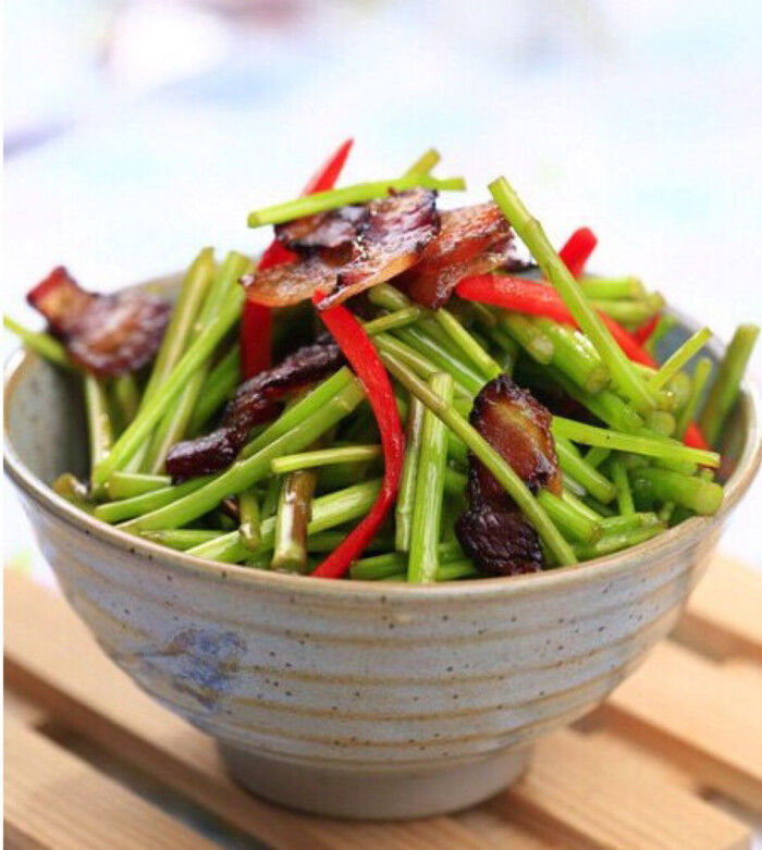 延缓衰老|爱美女性多吃3种食物，营养丰富、延缓衰老，好处多多！