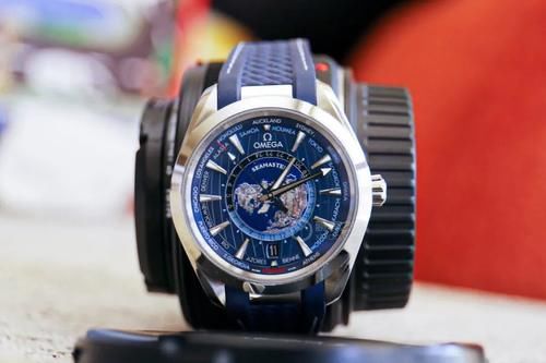 新年回忆录＃目测不会撞表的欧米茄世界时