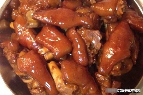 猪蹄|老妈做了20年的卤猪蹄, 只需加入“这碗料”, 比卤味店的还好吃