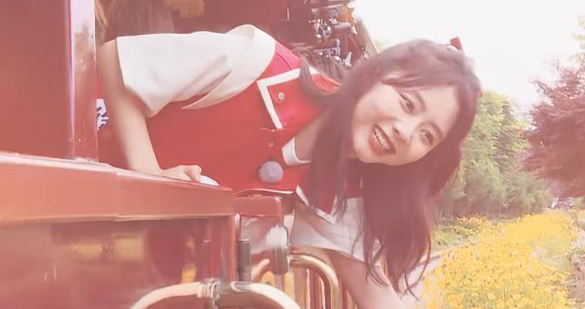 肩膀|譚松韻靠baby肩膀, 誰注意李沁的反應(yīng), 暴露女明星之間真實關(guān)系