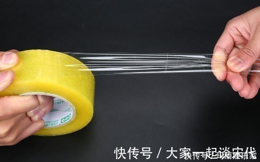 胶带撕掉难清理教你4个清理胶带印迹小妙招,轻松去除胶带痕迹