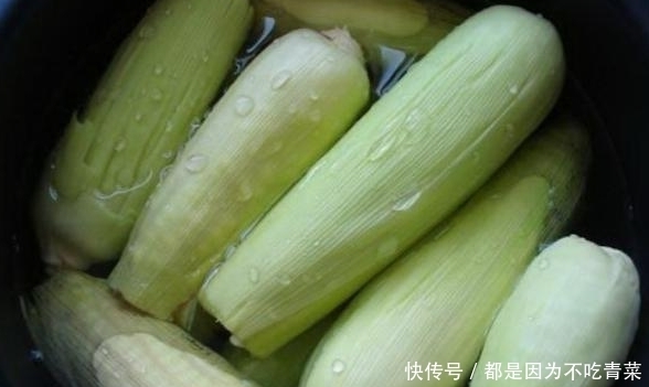 大厨|储存玉米,先煮后冻还是先冻后煮?大厨教你一招,玉米新鲜如初!