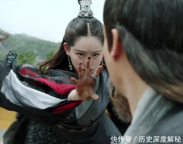 《倚天屠龙记》里的屠狮大会上,殷梨亭为何没打过周芷若?