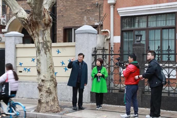 在现场丨黄浦区融媒体中心圆满完成《对话区委书记》节目录制任务