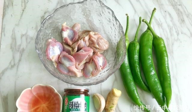 炸茄子的做法简单!味道很好闻,让人有吃不完的感觉