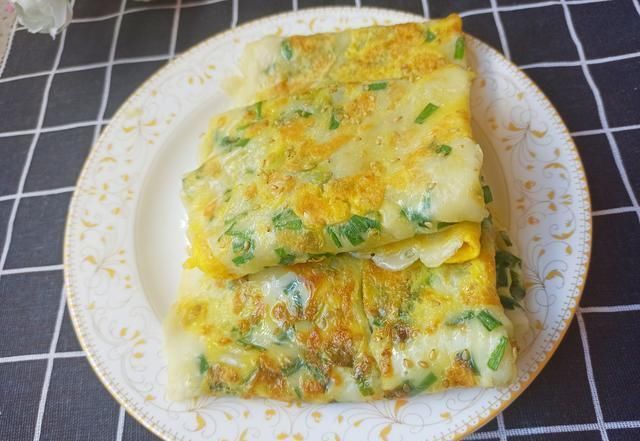 松软|好吃的早餐饼做法,松软可口,营养美味,5分钟出锅,凉了也不硬