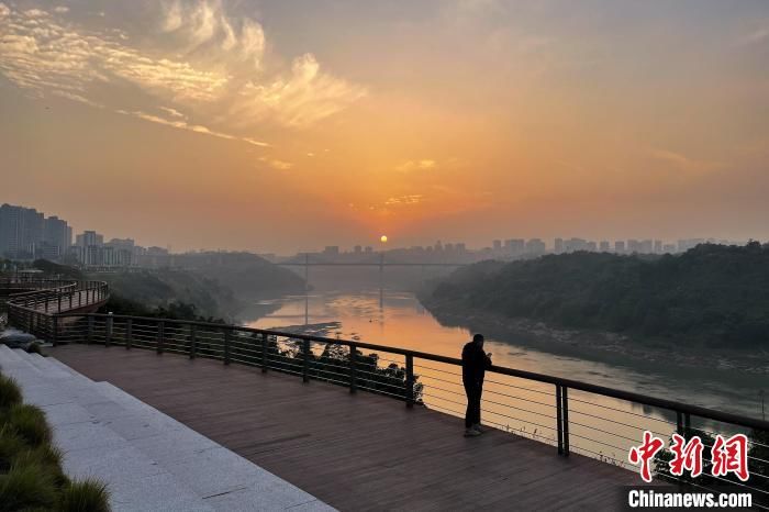 雾都|“雾都”重庆迎美丽夕阳