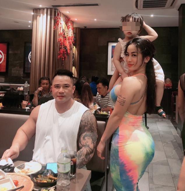 辣妈|举铁的魅力，越南135斤辣妈这样健身，网友感慨真比不过