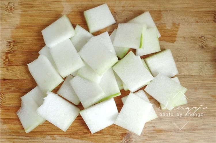 常吃|小暑过后三伏天，此道蒸菜要常吃，清热解暑气，苦夏也能快乐度过