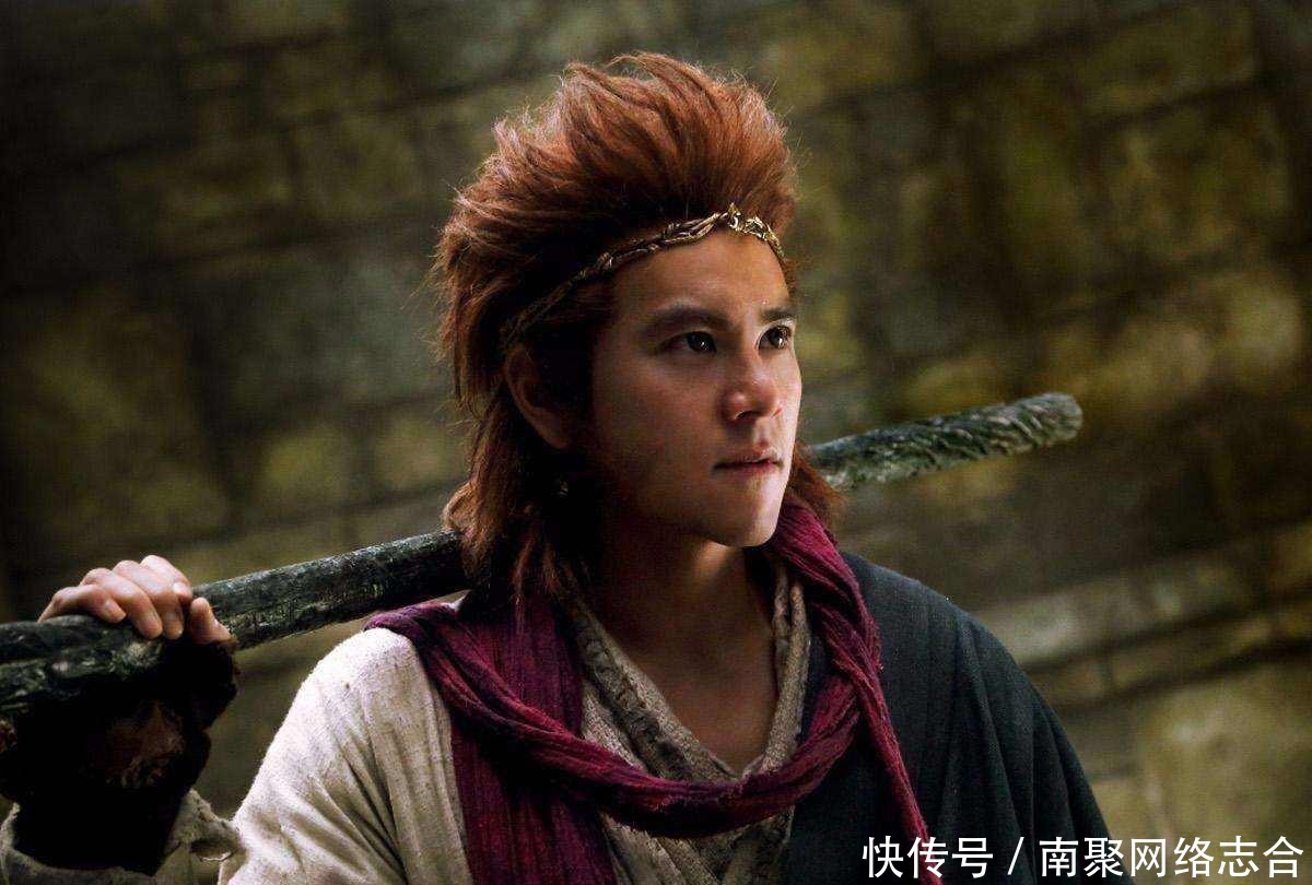 仅有一根金箍棒,那六耳猕猴拿的是啥?听佛祖说啥就明白了