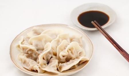 很多人都喜欢吃饺子, 但你们知道饺子是谁发明的吗