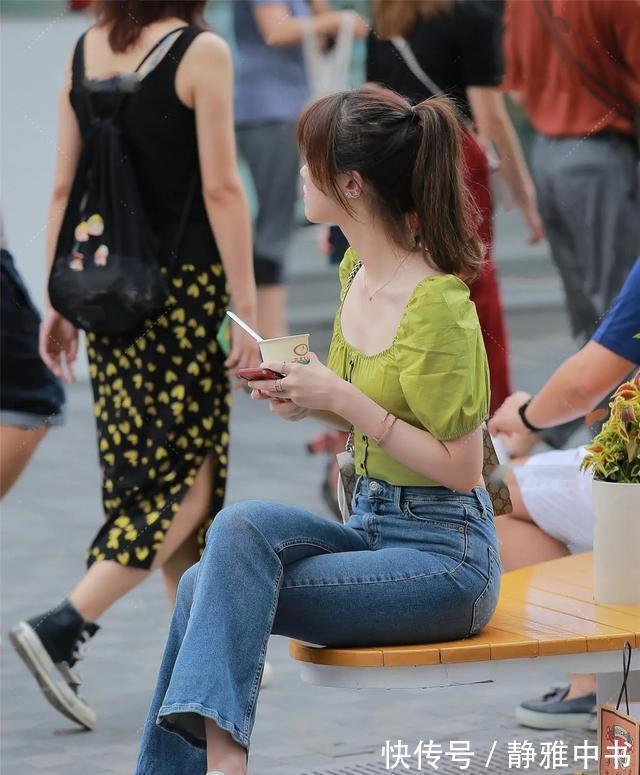 毛衣裤|“凹凸感”十足的瑜伽裤,值得借鉴和尝试,非常不错